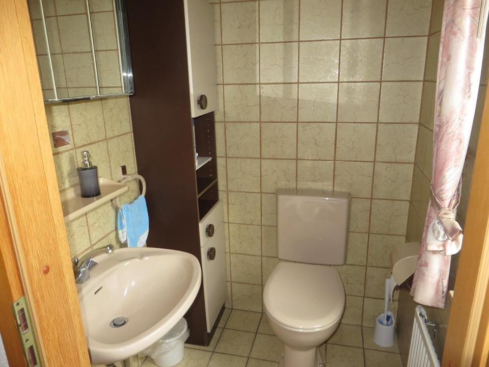 Entire House, Quiet City Location, Garden, Parking Bielefeld Exteriör bild